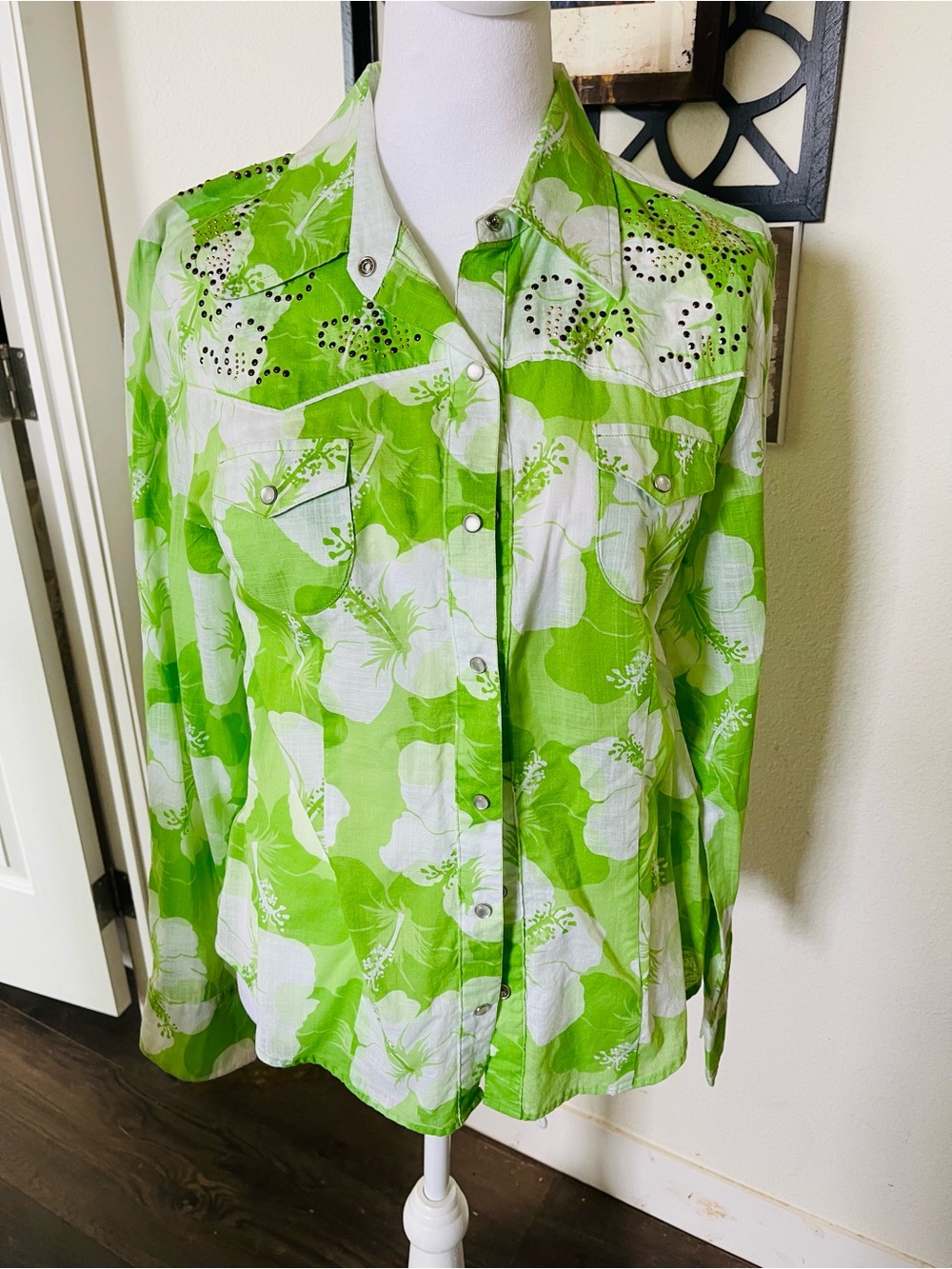 VINTAGE Women’s Western Rodeo Shirt